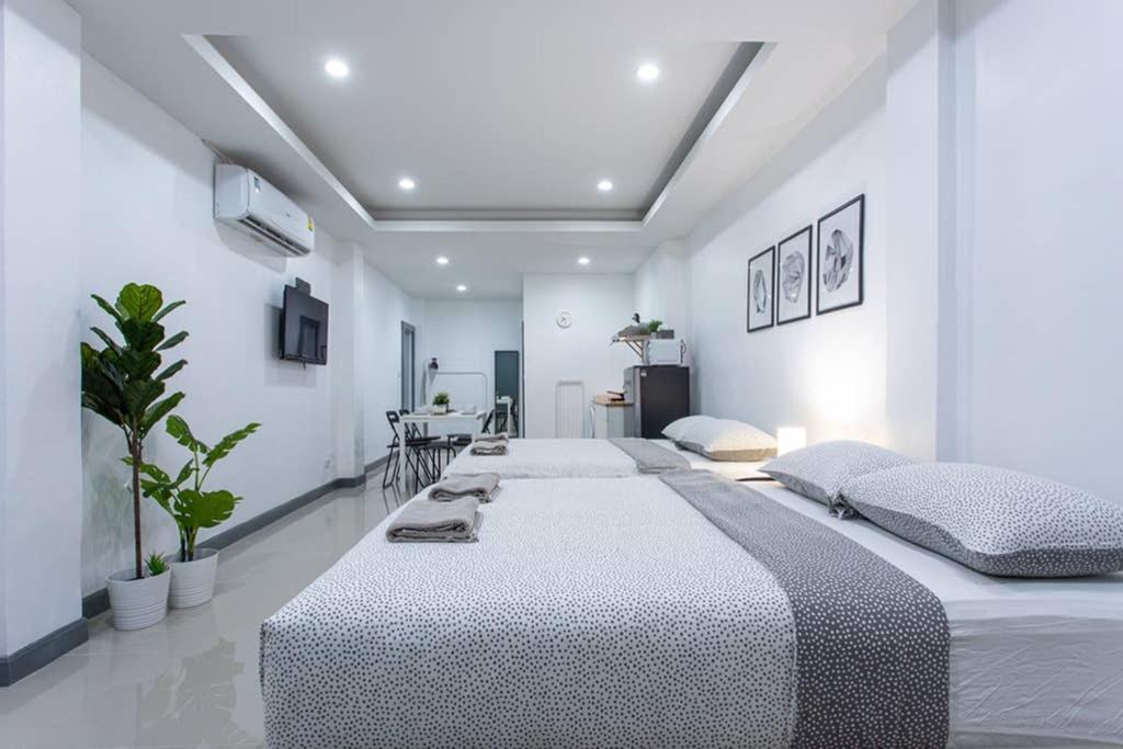 P1 Silom Pan Large Room Full Kitchen Wifi 4-6Pax Бангкок Экстерьер фото